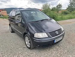Utilizat 2009 VW Sharan Monovolum | 4.500 EUR (Preț bun)