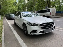 Alb Utilizat 2024 Mercedes S580 Berlinǎ | 149.000 EUR