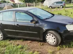 Utilizat 2005 VW Golf V Hatchback | 2.200 EUR (Preț OK)