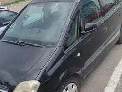 Utilizat 2005 Opel Meriva Monovolum | 850 EUR