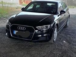Culoarenegru Utilizat 2019 Audi A3 Sport Berlinǎ | 19.950 EUR (Puțin scump)