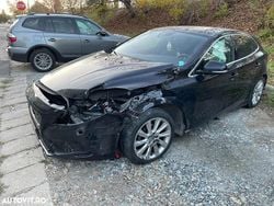 Culoarenegru Utilizat 2013 Volvo V40 Hatchback | 3.250 EUR