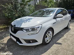 Alb Utilizat 2018 Renault Mégane IV Life Hatchback | 7.990 EUR (Super Preț)