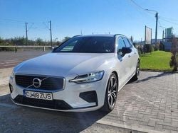 Culoarealb Utilizat 2020 Volvo V60 R-Design Break | 18.500 EUR (Scump)