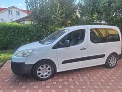 Utilizat 2008 Peugeot Partner Monovolum | 3.000 EUR