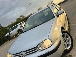 Utilizat 2004 VW Golf IV | 1.100 EUR (Preț bun)