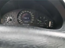 Utilizat 2009 Mercedes E200 Berlinǎ | 2.700 EUR