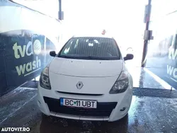 Alb Utilizat 2011 Renault Clio GrandTour Break | 3.250 EUR (Preț OK)