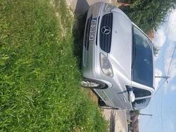 Gri Utilizat 2006 Mercedes Viano Monovolum | 4.600 EUR (Preț bun)