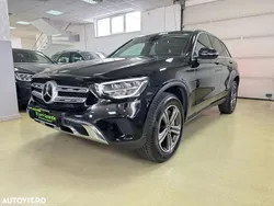 Culoarenegru Utilizat 2021 Mercedes GLC300e AMG line SUV | 27.999 EUR (Super Preț)