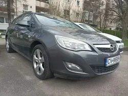 Utilizat 2011 Opel Astra Break | 4.500 EUR (Puțin scump)
