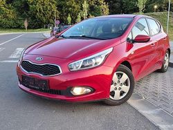 Rosu Utilizat 2013 Kia Ceed Edition 7 Hatchback | 6.150 EUR (Preț OK)