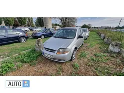 Argintiu Utilizat 2006 Chevrolet Kalos Berlinǎ | 1.299 EUR