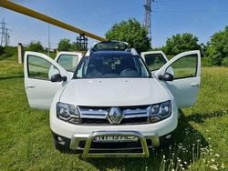 Alb Utilizat 2014 Dacia Duster SUV | 6.850 EUR (Preț bun)