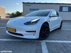 Alb Utilizat 2019 Tesla Model 3 Berlinǎ | 23.500 EUR (Preț OK)