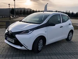 Alb Utilizat 2017 Toyota Aygo Hatchback | 5.900 EUR (Preț OK)