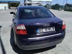 Utilizat 2002 Audi A4 Berlinǎ | 1.200 EUR (Preț bun)