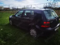 Utilizat 2003 VW Golf IV | 550 EUR