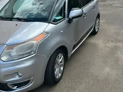 Utilizat 2009 Citroën C3 Picasso Monovolum | 2.399 EUR