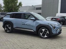 Culoarealbastru Utilizat 2024 Kia EV3 2 SUV | 45.496 EUR