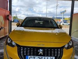 Utilizat 2021 Peugeot 208 Active Hatchback | 11.800 EUR (Puțin scump)