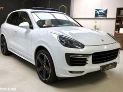 Culoarealb Utilizat 2015 Porsche Cayenne SUV | 29.800 EUR (Scump)
