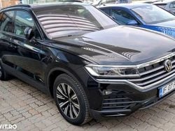 Culoarenegru Utilizat 2024 VW Touareg Style SUV | 49.500 EUR (Preț OK)