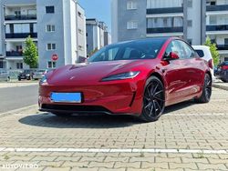 Culoarerosu Utilizat 2024 Tesla Model 3 Performance Berlinǎ | 53.450 EUR
