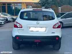 Alb Utilizat 2012 Nissan Qashqai SUV | 6.500 EUR (Preț bun)
