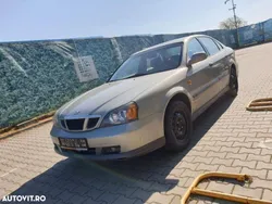 Bej Utilizat 2004 Chevrolet Evanda Berlinǎ | 2.000 EUR