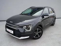Gri inchis metalic perleffect Utilizat 2024 Kia Niro Gold SUV | 28.400 EUR
