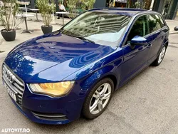 Culoarealbastru Utilizat 2015 Audi A3 Sportback Attraction Hatchback | 6.990 EUR (Preț OK)