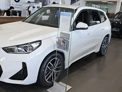 Alb Nouă 2024 BMW iX1 M Sport SUV | 47.005 EUR (Scump)