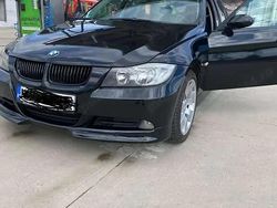 Utilizat 2006 BMW 320 Berlinǎ | 2.400 EUR (Preț bun)
