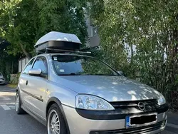 Gri Utilizat 2002 Opel Corsa | 1.600 EUR (Preț bun)