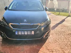 Negru Utilizat 2014 Peugeot 308 Hatchback | 7.500 EUR (Scump)