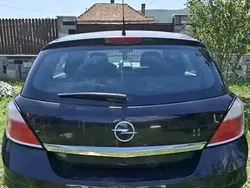 Utilizat 2005 Opel Astra Berlinǎ | 1.700 EUR