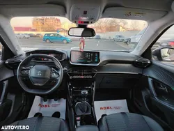 Gri Utilizat 2021 Peugeot 2008 SUV | 13.999 EUR (Scump)