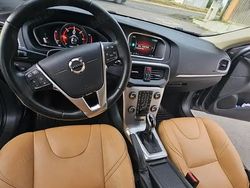 Culoaregri Utilizat 2017 Volvo V40 Break | 11.850 EUR (Preț OK)