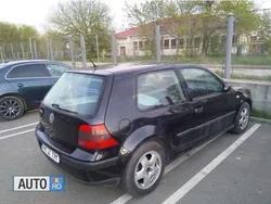 Negru Utilizat 2001 VW Golf IV Hatchback | 1.150 EUR (Preț bun)