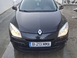 Negru Utilizat 2011 Renault Mégane GrandTour Dynamique Break | 3.400 EUR (Preț bun)