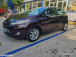 Culoarerosu Utilizat 2010 Ford Fiesta Ghia Hatchback | 3.700 EUR (Preț OK)