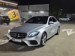 Culoaregri Utilizat 2017 Mercedes E220 AMG line Berlinǎ | 28.600 EUR (Puțin scump)