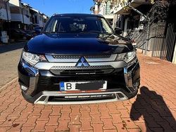 Culoarealbastru Utilizat 2019 Mitsubishi Outlander Invite SUV | 14.500 EUR (Super Preț)