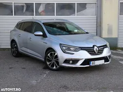 Gri Utilizat 2016 Renault Mégane GrandTour Intens Break | 9.900 EUR (Puțin scump)