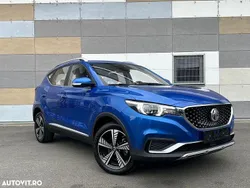 Culoarealbastru Utilizat 2021 MG ZS Luxury Berlinǎ | 15.390 EUR