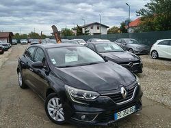 Culoarenegru Utilizat 2018 Renault Mégane IV Intens Hatchback | 9.490 EUR (Puțin scump)