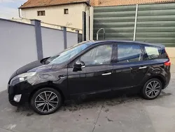Utilizat 2011 Renault Grand Scénic III Bose Edition Monovolum | 4.250 EUR (Preț OK)
