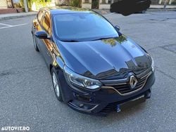 Culoarenegru Utilizat 2017 Renault Mégane IV Zen Hatchback | 9.900 EUR (Preț OK)