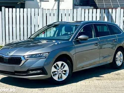 Gri Utilizat 2022 Skoda Octavia SportLine Break | 14.900 EUR (Super Preț)
